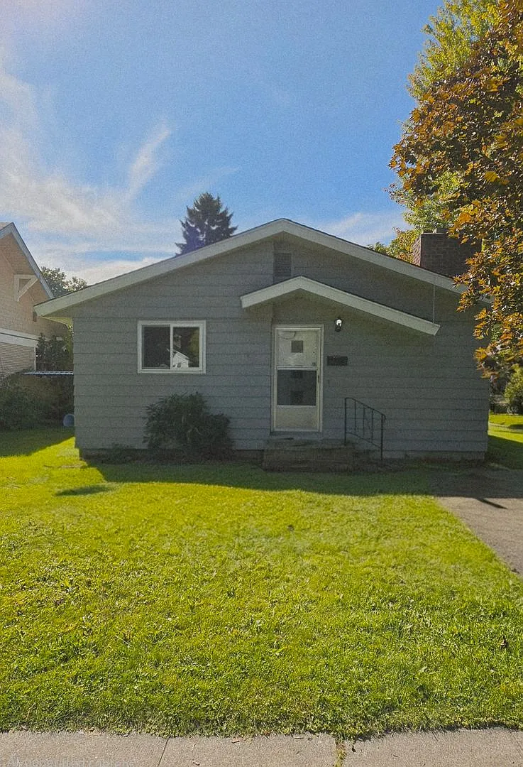 3-Bedroom, 2-Bathroom Downtown Coeur d'Alene House — Photo 2