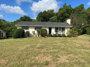 812 Greenwich St, Raleigh, NC 27610