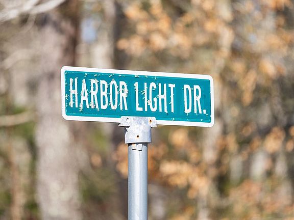 2nd image of 4 Harbor Light Rd