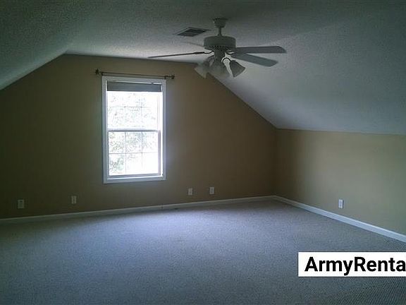 5th image of 1299 Ambleside Dr