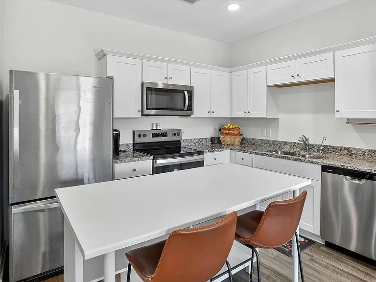 14755 Maple Ter — Photo 11