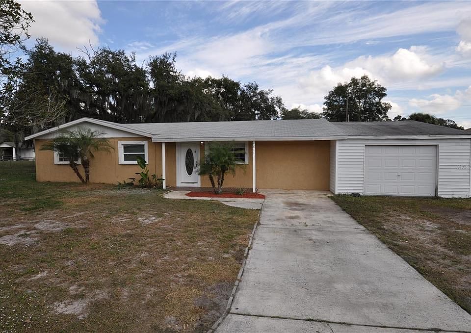 1st image of 4811 Ron Cir