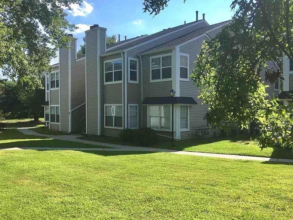 1st image of 149 Driftwood Ct #149