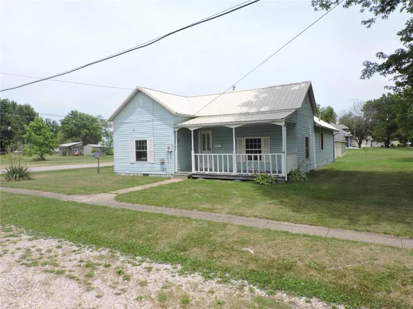 408 W Water St, Wellsville, MO 63384