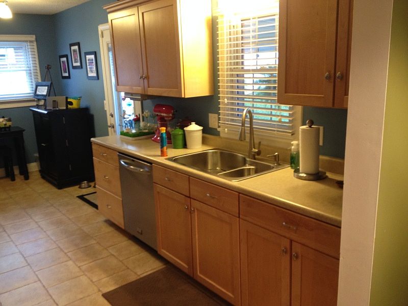 2nd image of 130 Bastiani Dr