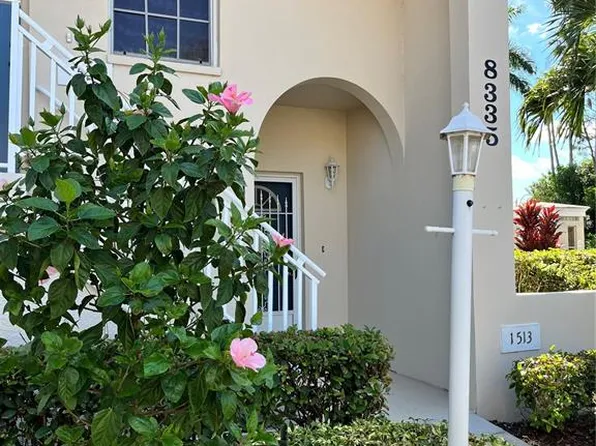 8335 Glenrose Way, Sarasota, FL