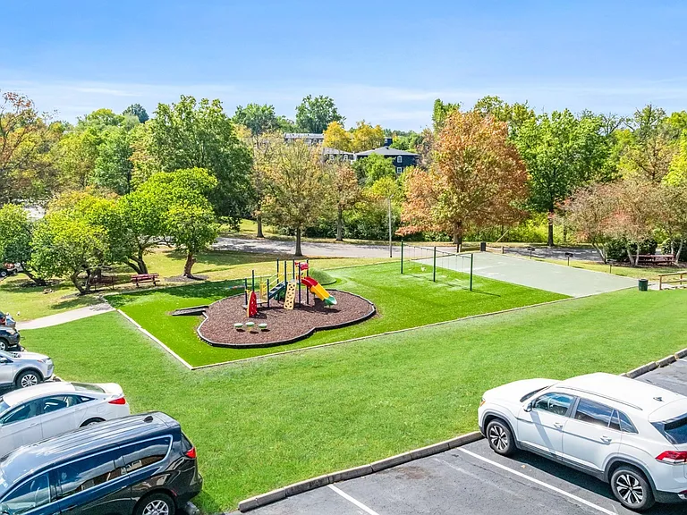 Prime at Lexington — Photo 7