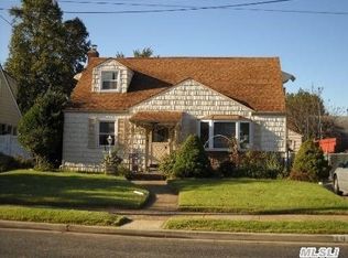 1973 Franklin Rd, Valley Stream, NY 11580