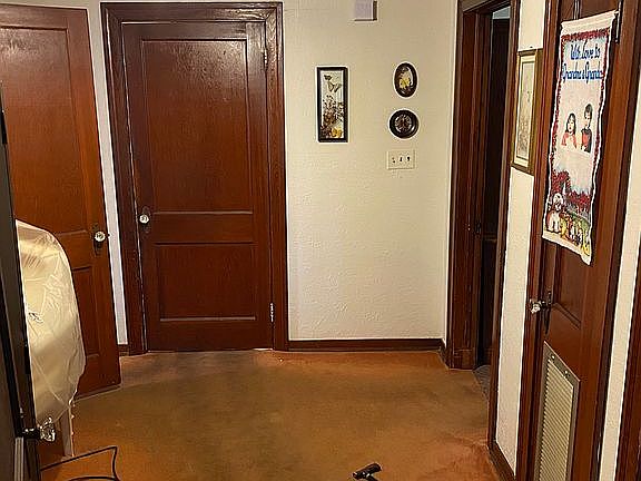 2nd image of 584 E 59th St