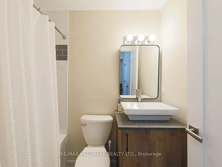 628 Danforth Ave #303 — Photo 11