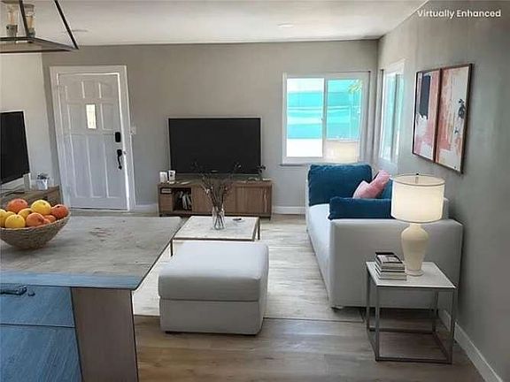 4th image of 1008 E Elizabeth St