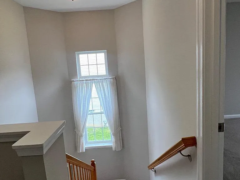 16 Emerald Dr — Photo 24