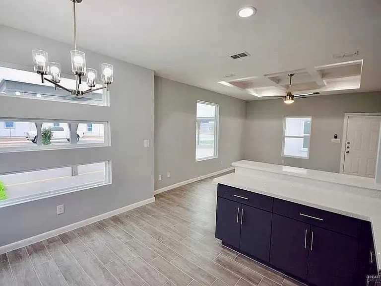 1412 S Iris St #2 — Photo 3