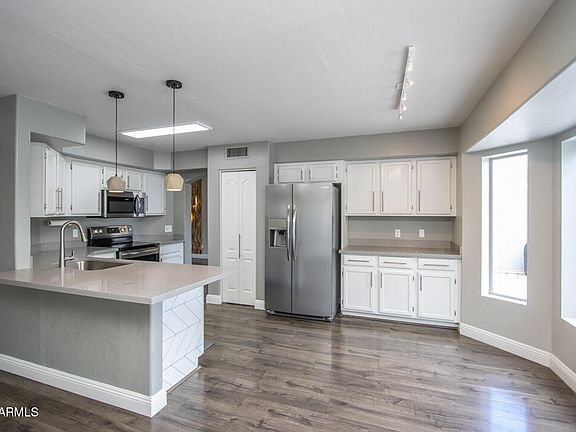 3rd image of 4434 E BANNOCK Street