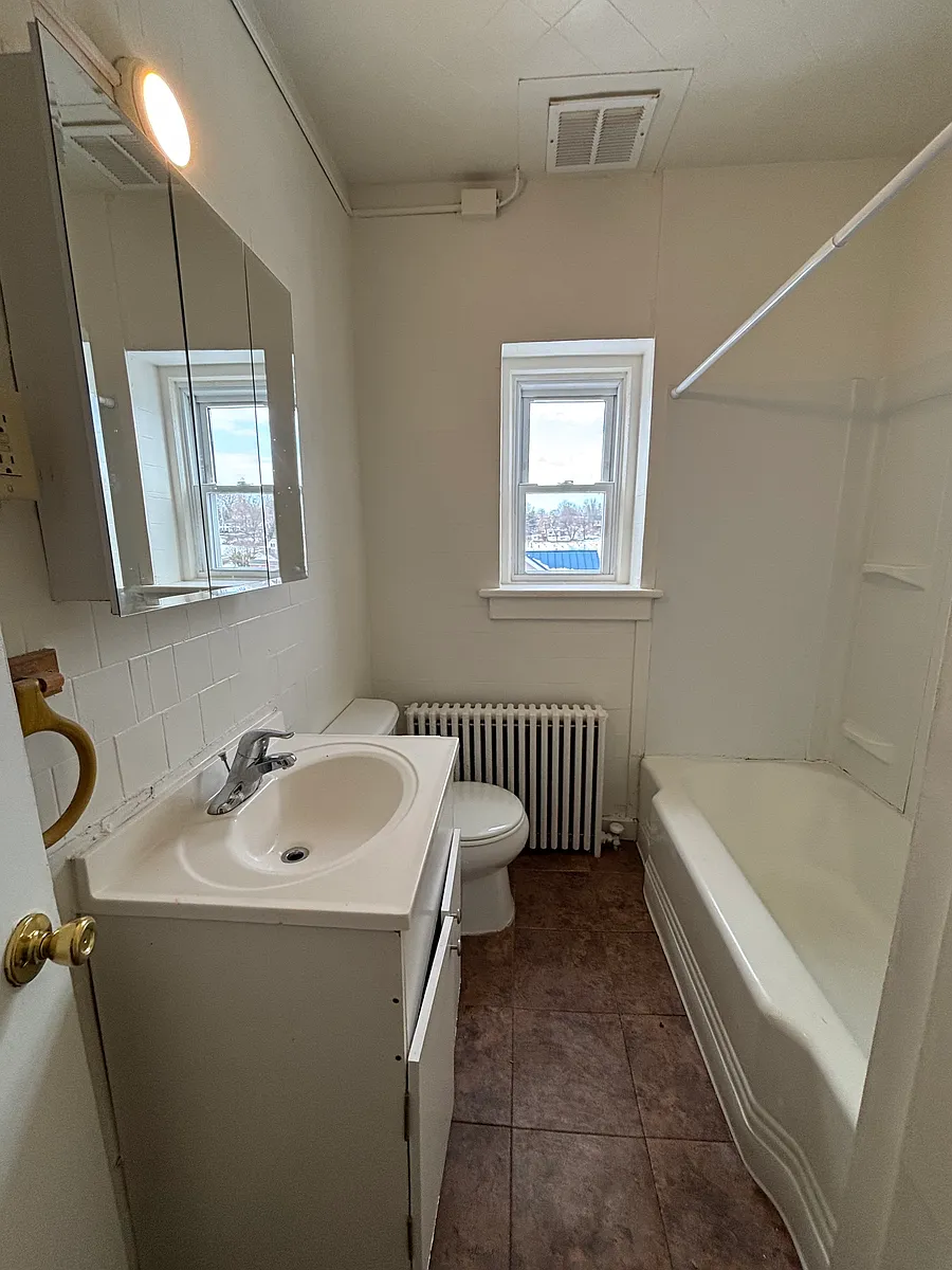 Building Photo - 21 N 2nd St #A
