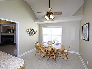 139 Addington Dr — Photo 6