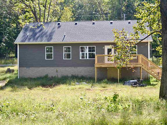4th image of 66 Vance Dr