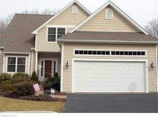 13 Rushbrooke Ln, Shelton, CT 06484