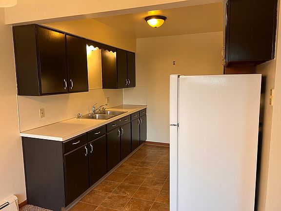 4th image of 425 Shawmut Blvd NW #D