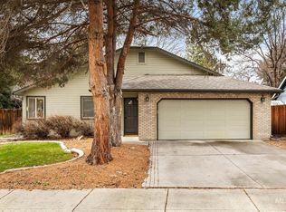 77 S Silverwood Way, Eagle, ID 83616