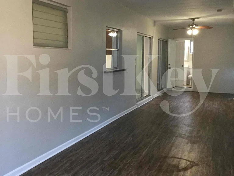 7925 Indigo St — Photo 11