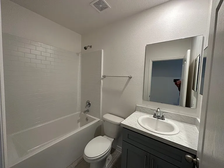 2290 Tropicana Dr — Photo 18