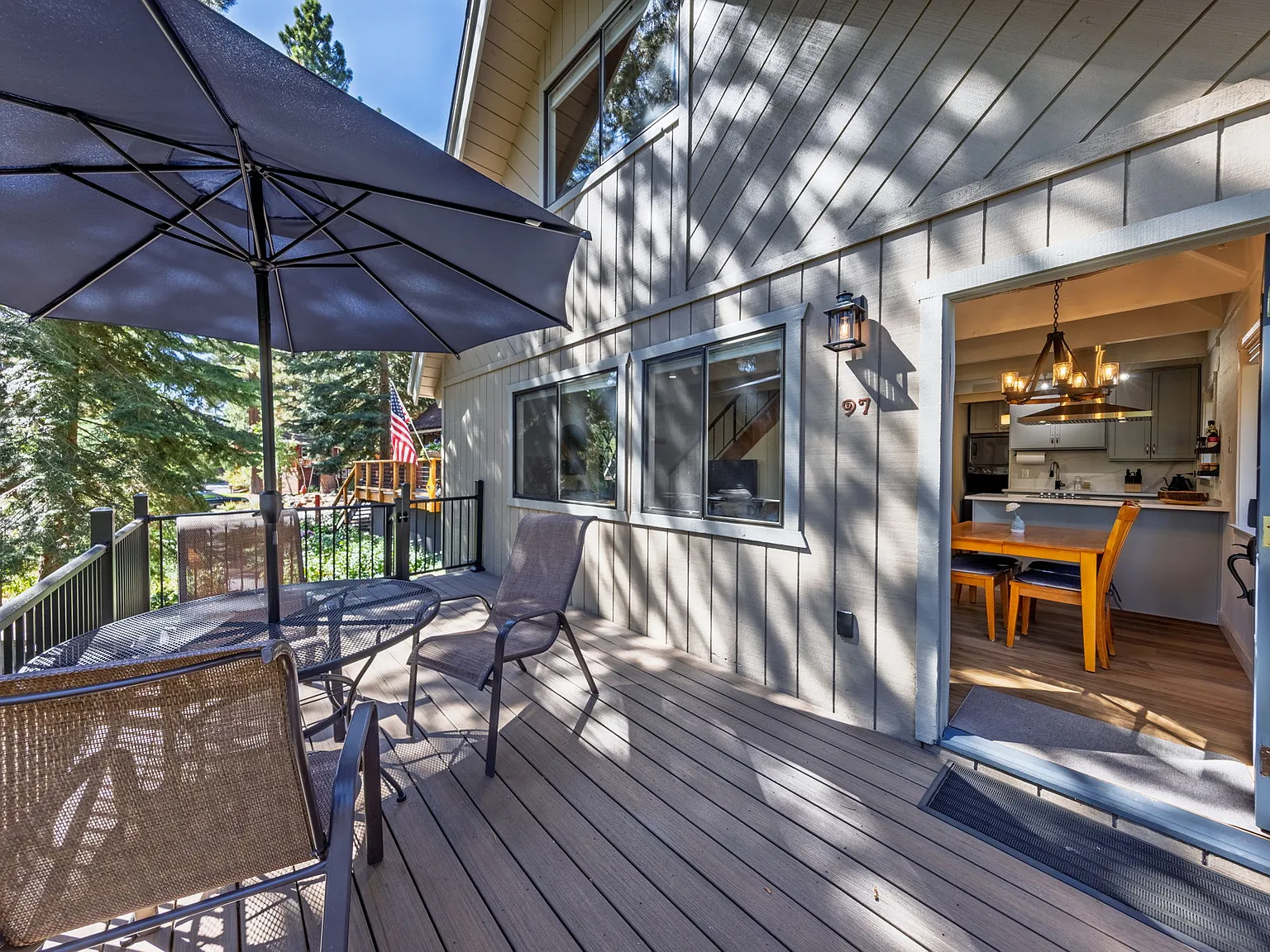 722 College Dr — Photo 3