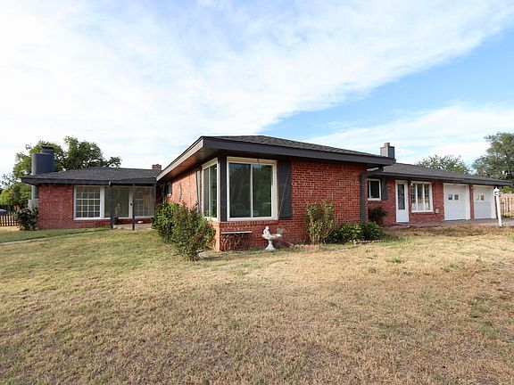 4th image of 2041 S Travis St