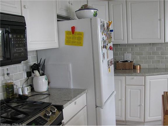 4th image of 107 Fenwood Dr