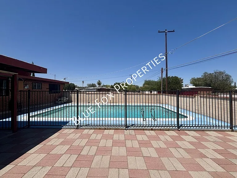 7329 E 28th Pl — Photo 4