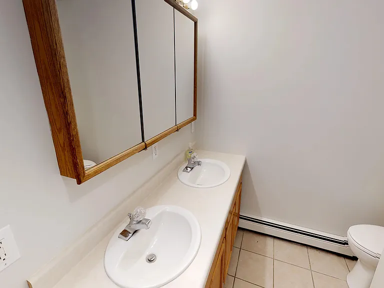 409 S 11th Ave #B — Photo 9