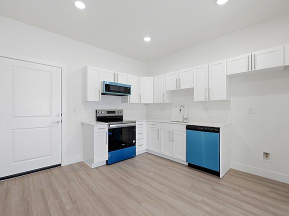 5th image of 2085 N Main St #103