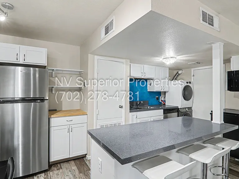 1401 Elizabeth Ave #2 — Photo 25