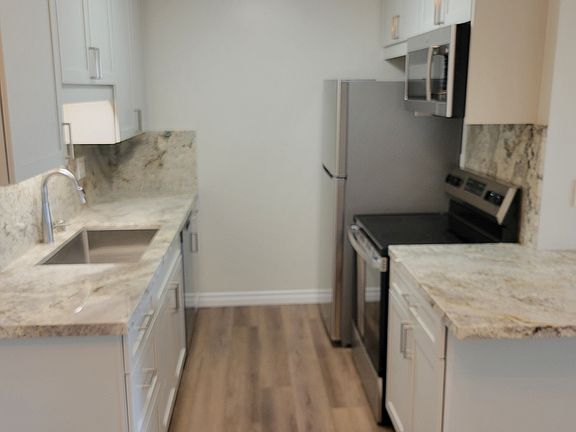 2nd image of 448 N Bellflower Blvd
