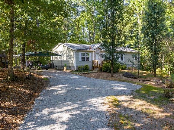 3rd image of 115 Bella Ln