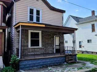 312 N 7th St, Martins Ferry, OH 43935