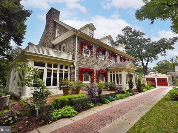 1024 W Upsal St, Philadelphia, PA 19119