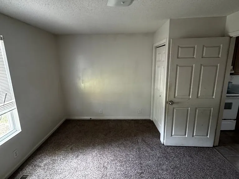 545 Christopher Rd — Photo 15