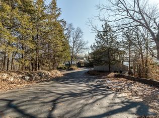 2463 S Roby Farm Rd, Rocheport, MO 65279