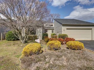 204 Shaker Ln, Forest, VA 24551