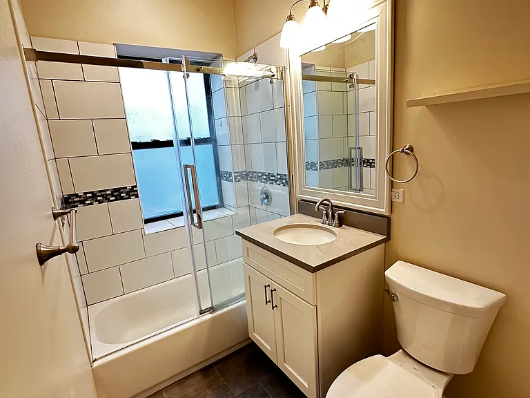 4001 W Armitage Ave #C — Photo 9