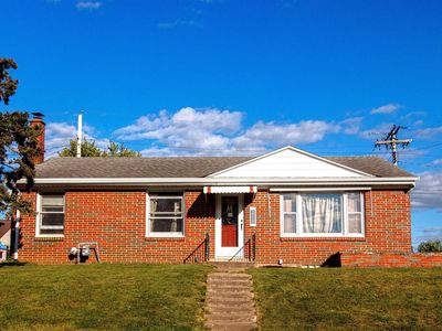 210 2nd St, Dickeyville, WI, 53808