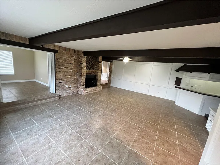 18240 Fenske Rd — Photo 2