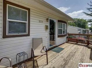 6714 Himebaugh Ave, Omaha, NE 68104