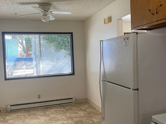 4th image of 232 NE 3rd Ave APT 19