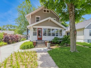 712 10th St, Ames, IA 50010