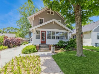712 10th St, Ames, IA, 50010