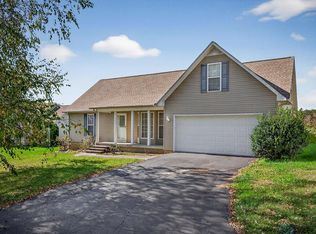 3429 Wj Robinson Rd, Cookeville, TN 38506