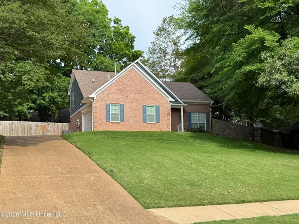 5881 Morganton Dr, Olive Branch, MS 38654