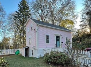 5 Bassett St, Marblehead, MA 01945